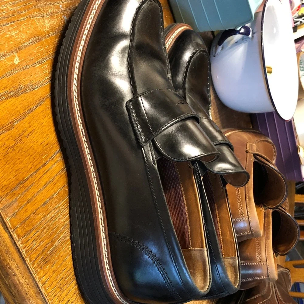 Johnston & Murphy Men's Black Leather Penny Loafers - Classic Dress Shoes